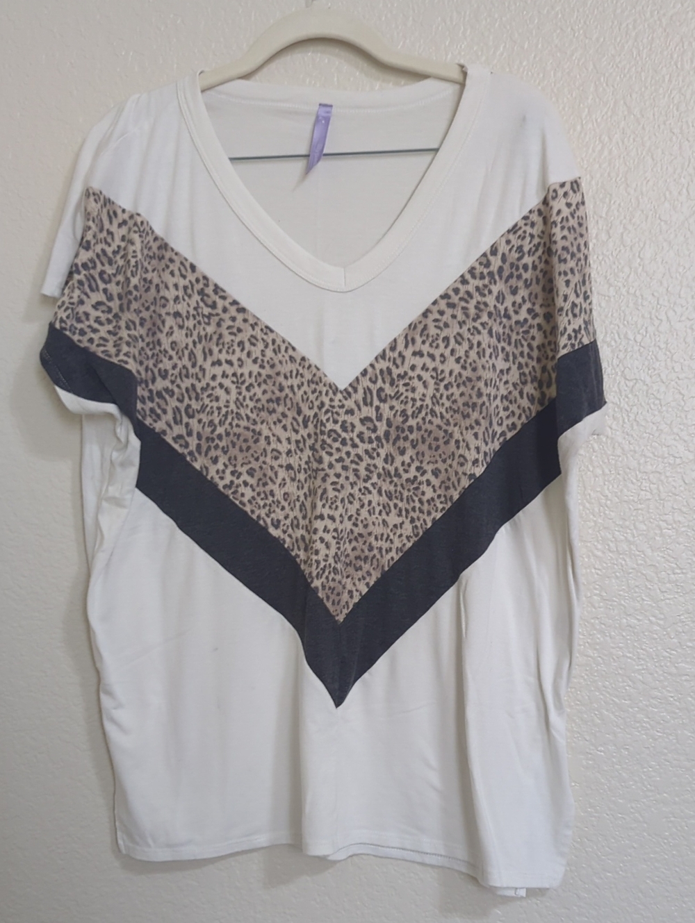 Women's White V-Neck Tee with Leopard Chevron and Charcoal Stripe